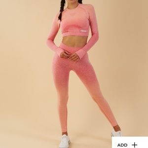 Gymshark peach/coral ombre seamless top. S. NWT